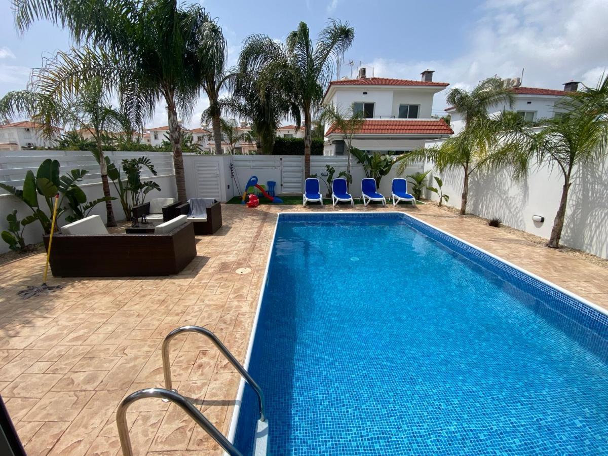 Villa Angel - Exotic Villa 200M From Beach Παραλίμνι Εξωτερικό φωτογραφία